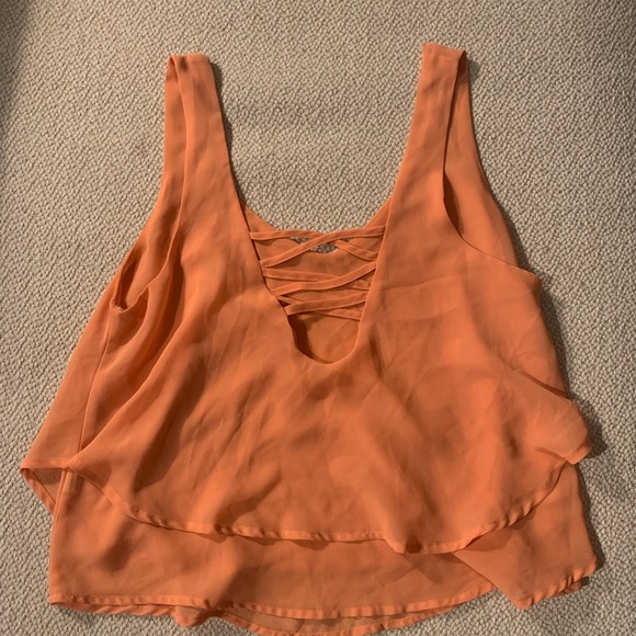 Cute summery tank top! - Picture 2 of 2